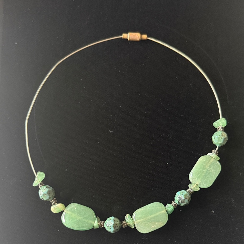 Green chalcedony cable necklace